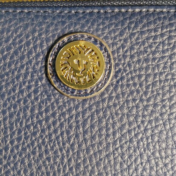 Anne Kline Blue Leather Zip Wallet Gold Lion Medallion Double Compartments - Picture 3 of 11
